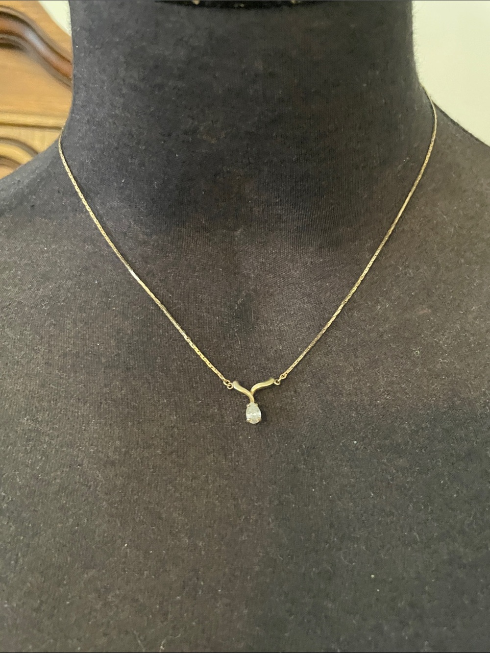 Vintage MCM 14k Filled Elegant Gold-Tone Pendant Necklace Teardrop Stone